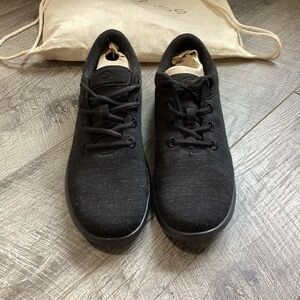 Merinos Lace Up Black With Black Soles Sneakers Size 10 NWT